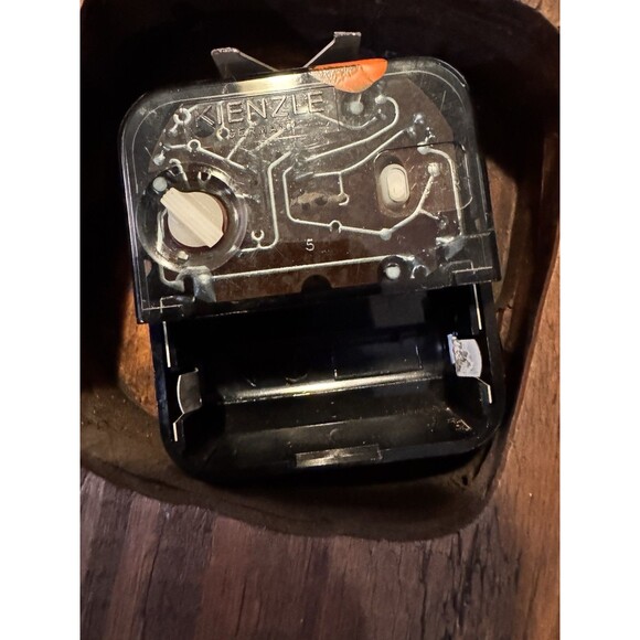 VTG Wooden Apple Wall Clock School Classroom Kitchen Retro Cottagecore READ!! - Picture 8 of 10